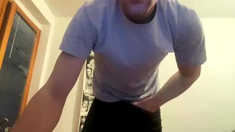 Snapshot of amyyrlikesdeep chatting on February 27, 12:21 am amyyrlikesdeep online show from February 27, 12:21 am