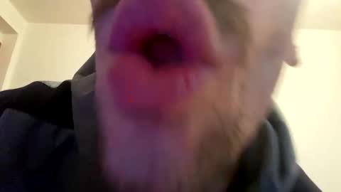 Snapshot of amyyrlikesdeep chatting on March 1, 9:59 pm amyyrlikesdeep online show from March 1, 9:59 pm