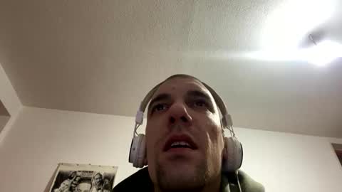 Snapshot of amyyrlikesdeep chatting on October 8, 3:15 am amyyrlikesdeep online show from October 8, 3:15 am