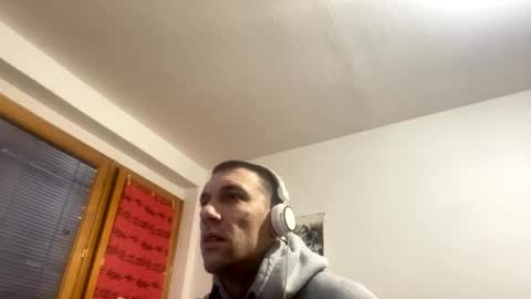 Snapshot of amyyrlikesdeep chatting on October 22, 1:50 am amyyrlikesdeep online show from October 22, 1:50 am