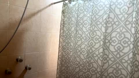 an_e333 online show from October 10, 10:31 pm