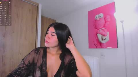 Snapshot of ana__f chatting on November 18, 12:42 pm Ana online show from November 18, 12:42 pm