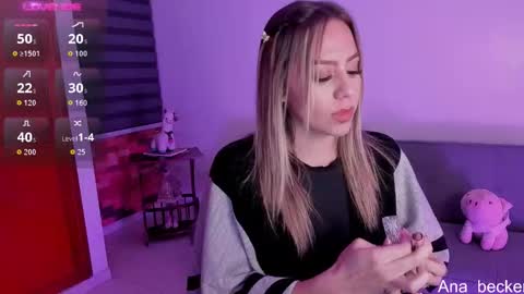 Snapshot of ana_becker1 chatting on November 14, 8:35 am Ana online show from November 14, 8:35 am