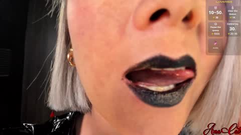 Ana online show from December 21, 2:15 pm