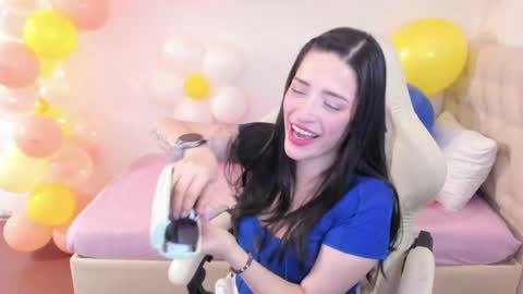 Im anna but you can call me as you want online show from May 30, 11:35 pm