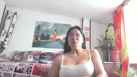 Snapshot of anaamature_ chatting on September 15, 5:46 pm anaamature_ online show from September 15, 5:46 pm