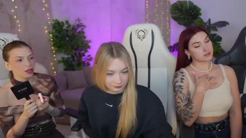 Snapshot of anabel054 chatting on February 23, 3:51 pm Anabel Kira Zlata Kira Elice Lana Dominika Sofy Kaila Bridget online show from February 23, 3:51 pm