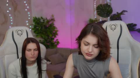 Snapshot of anabel2054 chatting on January 21, 6:55 pm Sweet girls online show from January 21, 6:55 pm