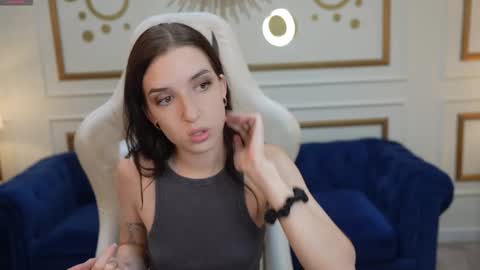 Snapshot of anabel2054 chatting on September 12, 10:59 am Sweet girls online show from September 12, 10:59 am