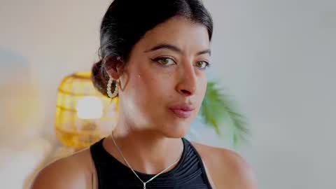 Snapshot of anabelcurvy chatting on October 15, 1:44 pm anabelcurvy online show from October 15, 1:44 pm