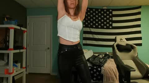 Snapshot of anabelleleigh chatting on September 9, 12:59 pm Anabelleleigh online show from September 9, 12:59 pm
