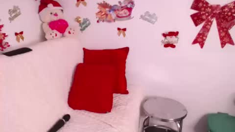 Ana online show from December 9, 11:04 am