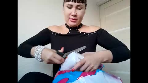 ANABELLOVEE online show from February 24, 2:15 pm