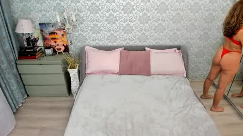   Ana   online show from March 25, 7:03 am