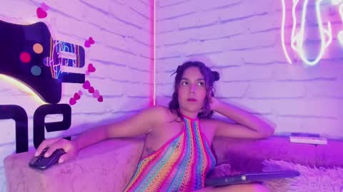 Anna online show from February 17, 8:15 pm