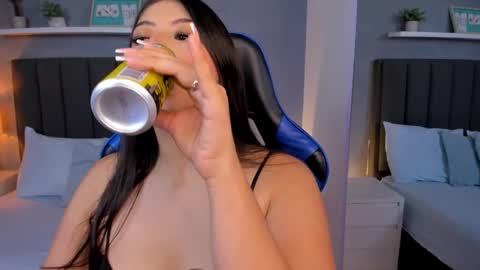 A N A online show from January 13, 3:06 pm