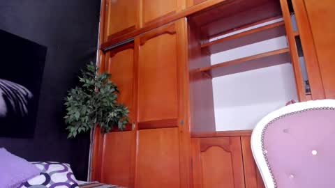 Snapshot of anahi__18 chatting on October 26, 12:00 pm Anahi online show from October 26, 12:00 pm