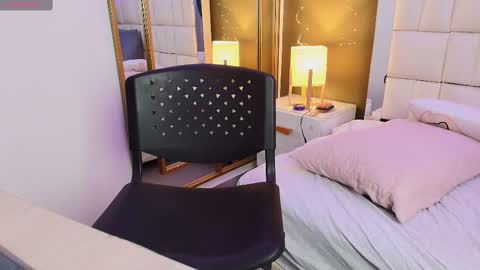 Anahi  online show from October 20, 8:42 pm