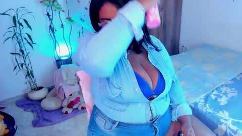 anai_valentinex online show from March 22, 7:28 pm