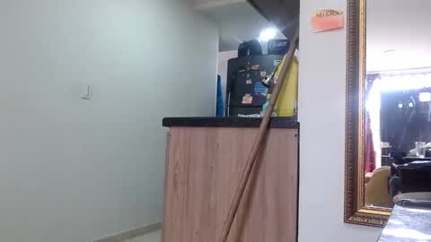 Snapshot of anaids_dam chatting on March 1, 12:56 pm anaids online show from March 1, 12:56 pm