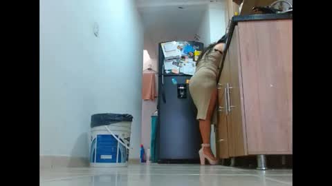 Snapshot of anaids_dam chatting on November 30, 4:00 pm anaids online show from November 30, 4:00 pm