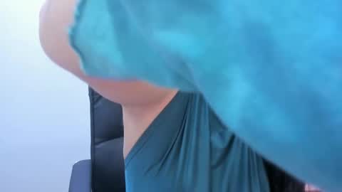 Snapshot of anamaria288 chatting on February 5, 3:23 am anamaria288 online show from February 5, 3:23 am