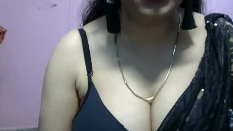 Snapshot of anamika794088 chatting on January 20, 4:45 pm anamika794088 online show from January 20, 4:45 pm