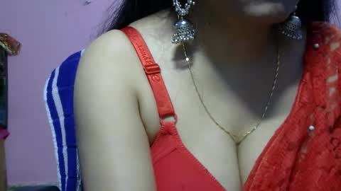 Snapshot of anamika794088 chatting on February 21, 2:16 pm anamika794088 online show from February 21, 2:16 pm
