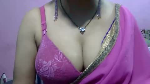 Snapshot of anamika794088 chatting on September 21, 3:24 pm anamika794088 online show from September 21, 3:24 pm