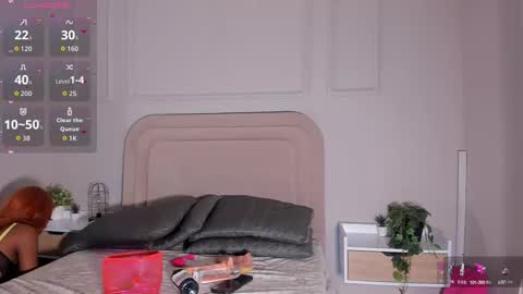 anamonroee online show from September 20, 6:20 pm