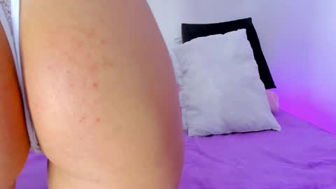 Snapshot of anastaciablake chatting on December 15, 2:08 am Anastacia online show from December 15, 2:08 am