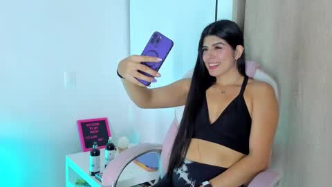 Snapshot of anastaciablake chatting on February 6, 1:16 am Anastacia online show from February 6, 1:16 am