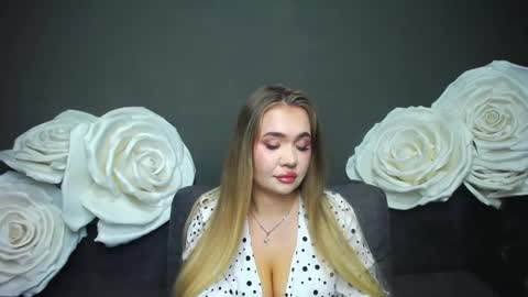 anastacyyellig online show from September 14, 8:08 pm