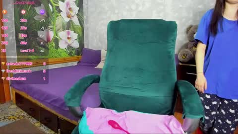 Snapshot of anastasia_gold1 chatting on December 3, 7:44 pm anna online show from December 3, 7:44 pm