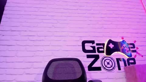 Snapshot of anastasia_jhons chatting on February 28, 9:25 am anastasia online show from February 28, 9:25 am