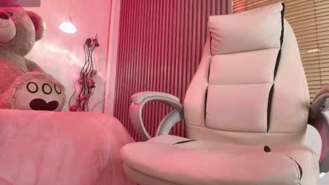 Snapshot of anastasia_stiile chatting on October 7, 9:01 pm Anastasia online show from October 7, 9:01 pm