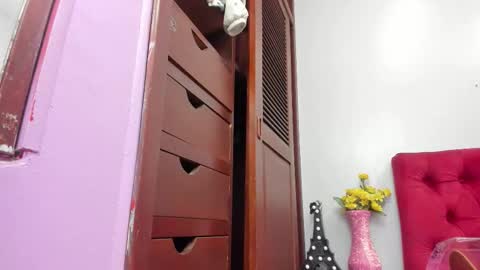 Snapshot of anastasia_stiile chatting on October 23, 7:56 pm Anastasia online show from October 23, 7:56 pm