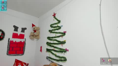 Snapshot of anastasia_tuya chatting on December 10, 11:19 pm anastasia online show from December 10, 11:19 pm