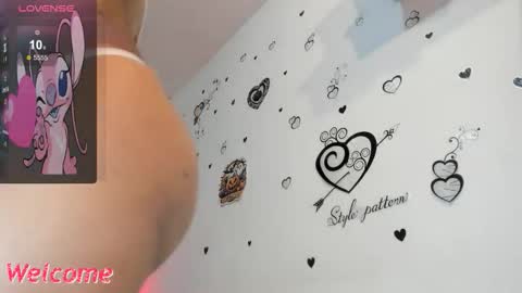 Snapshot of anastasia_tuya chatting on October 12, 7:46 pm anastasia online show from October 12, 7:46 pm