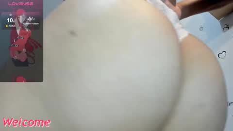 Snapshot of anastasia_tuya chatting on November 3, 8:21 pm anastasia online show from November 3, 8:21 pm