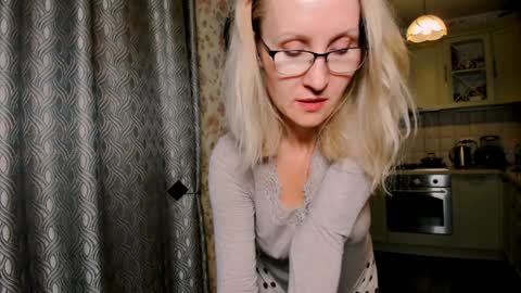 Snapshot of anastasiagate chatting on December 21, 1:32 pm Anastasia online show from December 21, 1:32 pm