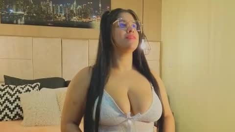 Snapshot of anastasiava18 chatting on November 17, 1:11 am Anastasia Vidal online show from November 17, 1:11 am