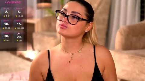 Snapshot of anastasyanoir chatting on September 22, 11:12 am AnastasyaNoir online show from September 22, 11:12 am