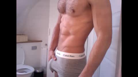 Snapshot of and_andys chatting on September 30, 8:19 am and_andys online show from September 30, 8:19 am