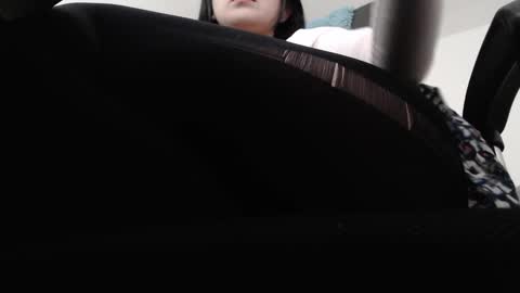   online show from February 3, 11:42 am