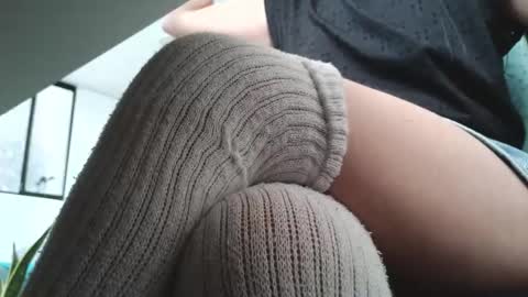   online show from January 9, 11:46 am