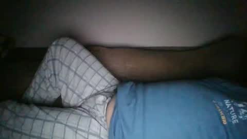 Snapshot of andellus chatting on March 4, 11:43 pm andellus online show from March 4, 11:43 pm