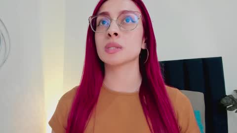 Andra Cyrus online show from January 15, 5:37 pm