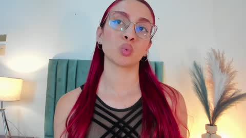 Andra Cyrus online show from January 30, 5:39 pm