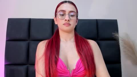 Andra Cyrus online show from November 8, 12:33 am